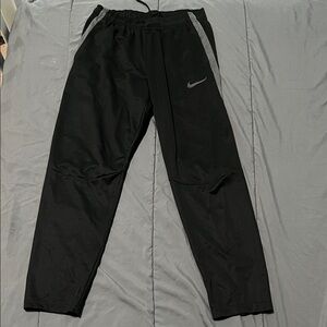 Nike Men's Black and Gray Joggers